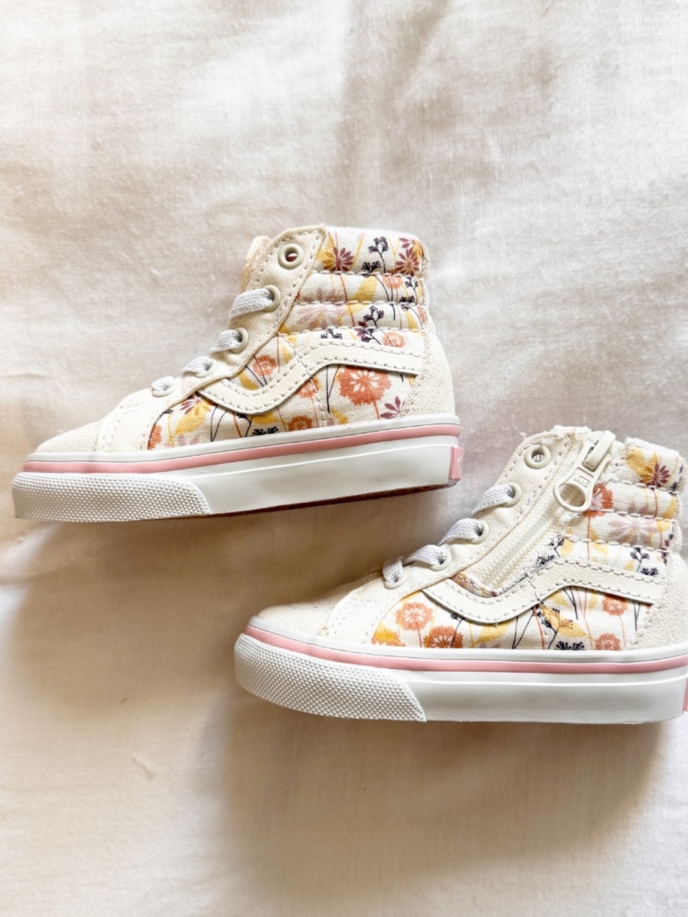 Vans Toddler Sk8-Hi Side Zip Shoe Size 4